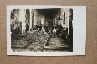 Ansichtskarte Foto AK Vis en Artois 1914.1915 Gefangene Russen Kirche Strohlager Soldaten Ortsansicht Frankreich France 62 Pas de Calais